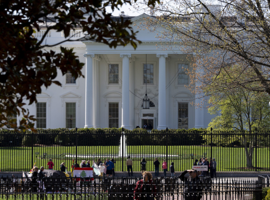 SAD: Volcov tim u NSC četovao preko Signala o državnim bezbednosnim pitanjima