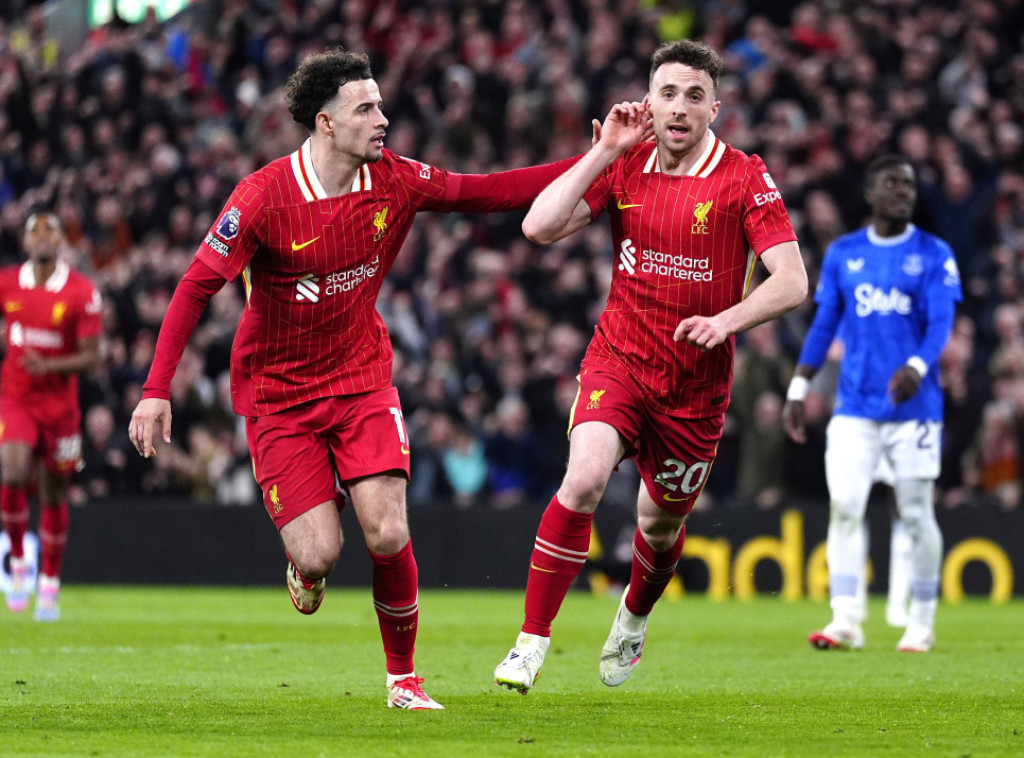 Fudbaleri Liverpula bolji od Evertona u gradskom derbiju