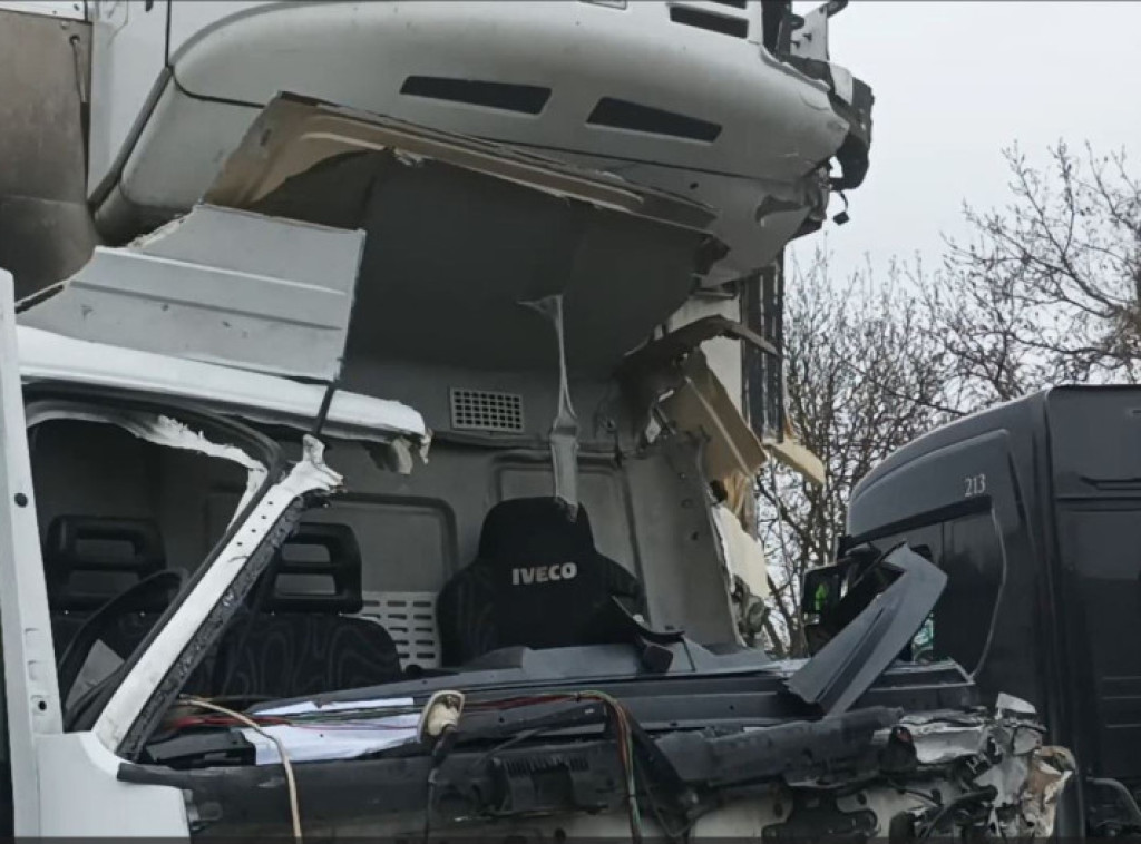 Teška saobraćajna nezgoda kod Rakovca, obustavljen saobraćaj