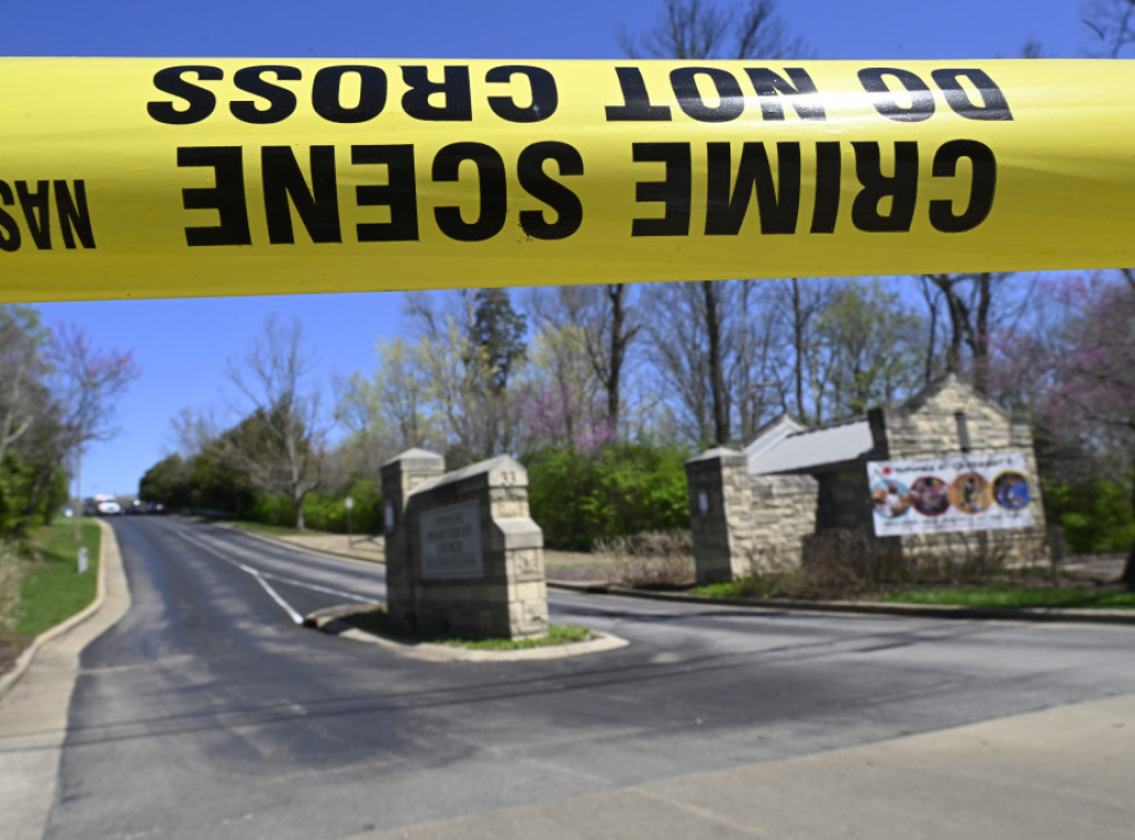 Učenika srednje škole u predgrađu Dalasa na smrt izbo drugi učenik