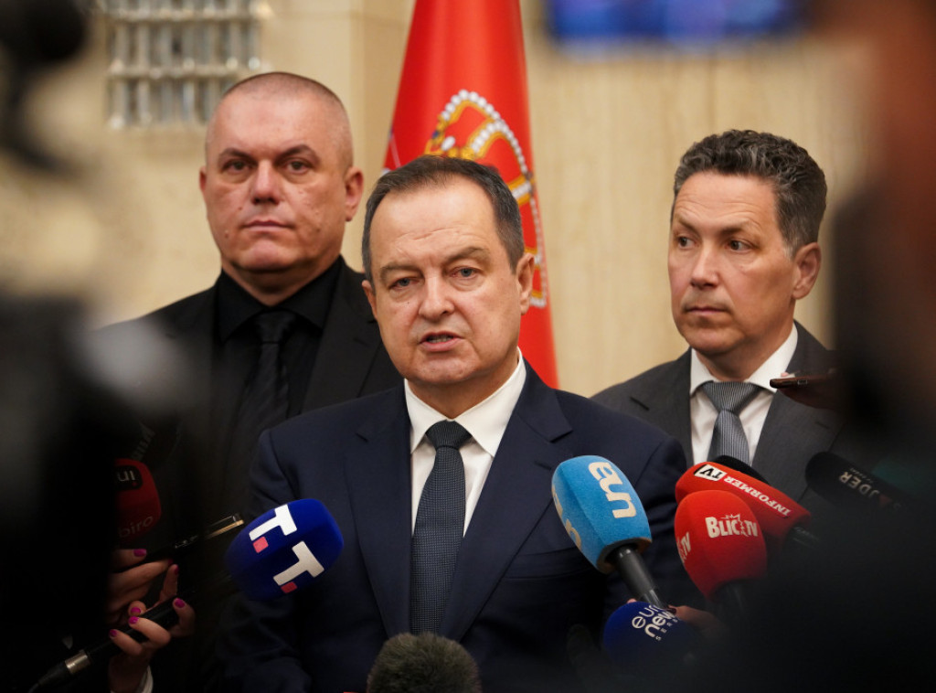 Dacic: We want new government, but not transitional one