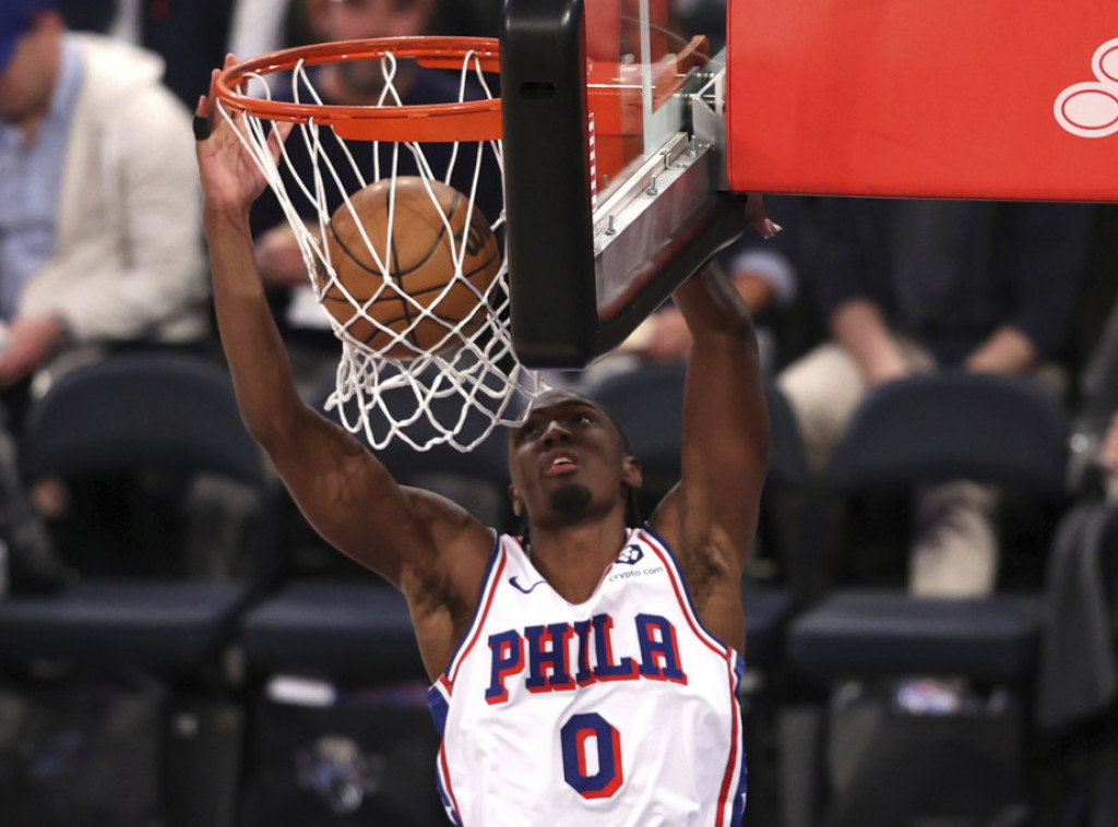 Košarkaš Filadelfije Tajris Maksi zbog povrede prsta desne ruke okončao sezonu