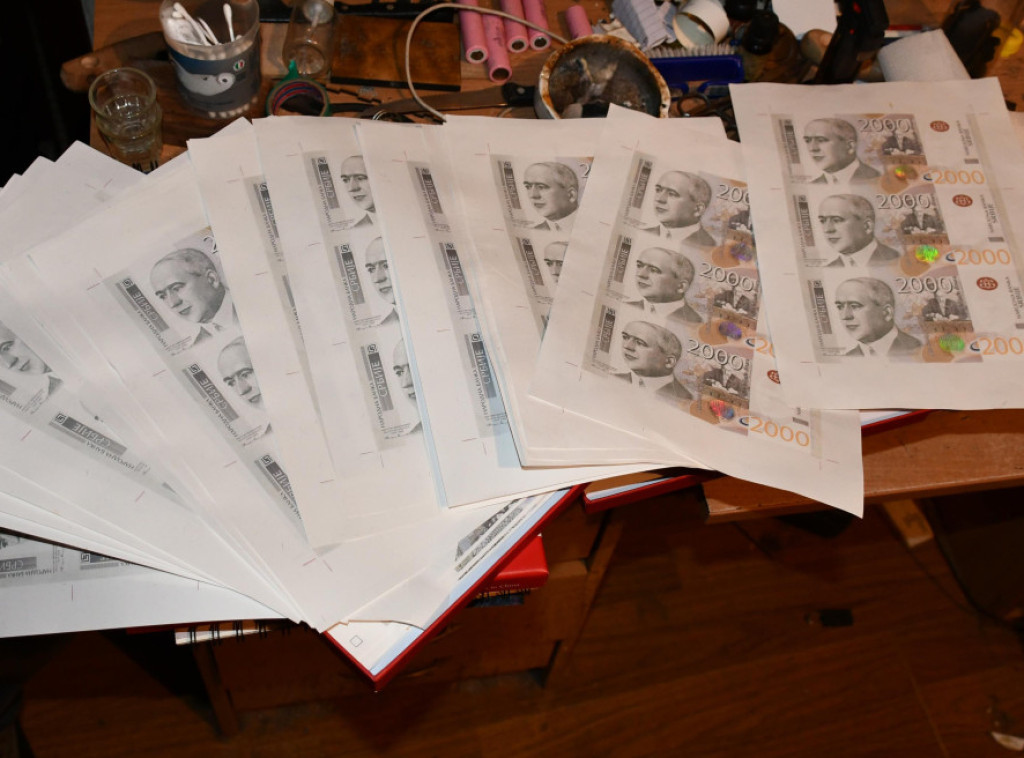 Kragujevac: Više lica uhapšeno zbog falsifikovanja novca i neovlašćenog držanja droge