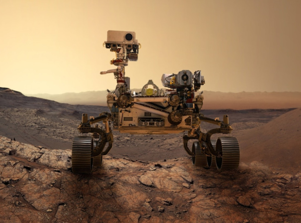 Rover NASA uočio na Marsu neobičnu stenu koja podseća na paukova jaja