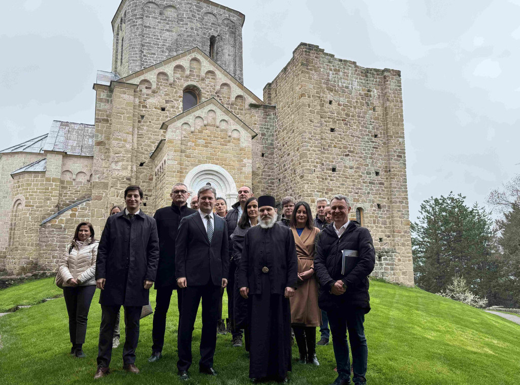 Ministar Selaković: Nastavljamo sa kapitalnim ulaganjima u obnovu Đurđevih Stupova i Sopoćana