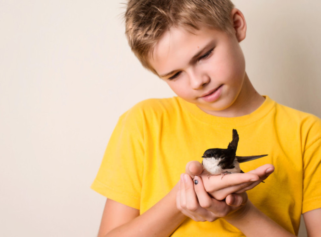 Dečak iz Oklahome može da imitira glasove 50 različitih ptica