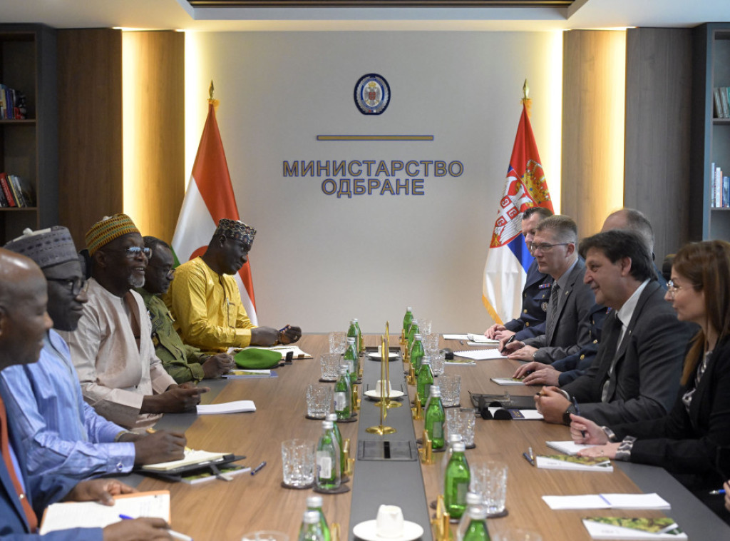 Gašić razgovarao sa ministrom inostranih poslova Nigera o saradnji u oblasti odbrane