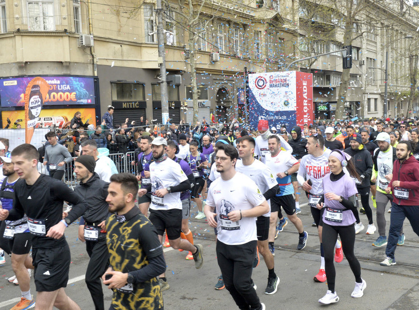 Ambasada SAD i Nacionalna garda Ohaja pružili podršku Beogradskom maratonu