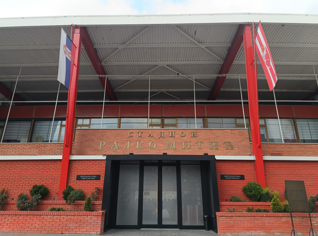 FK Crvena zvezda ugostila decu bez roditeljskog staranja