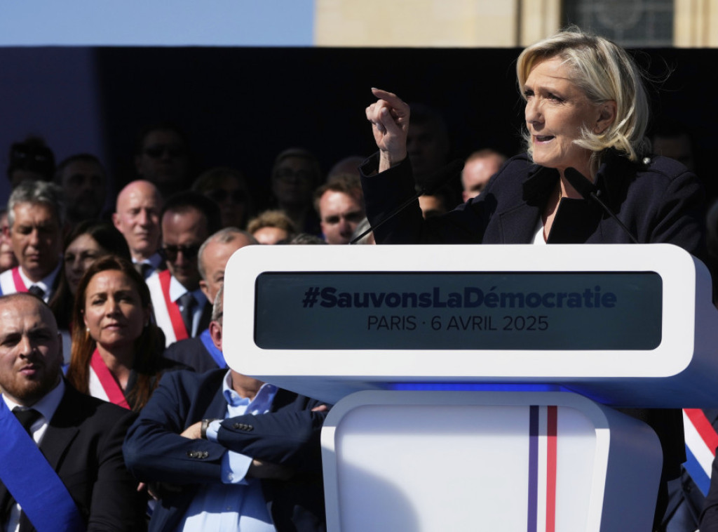 Marin Le Pen: Boriću se mirno protiv sudske presude, inspiriše me Martin Luter King
