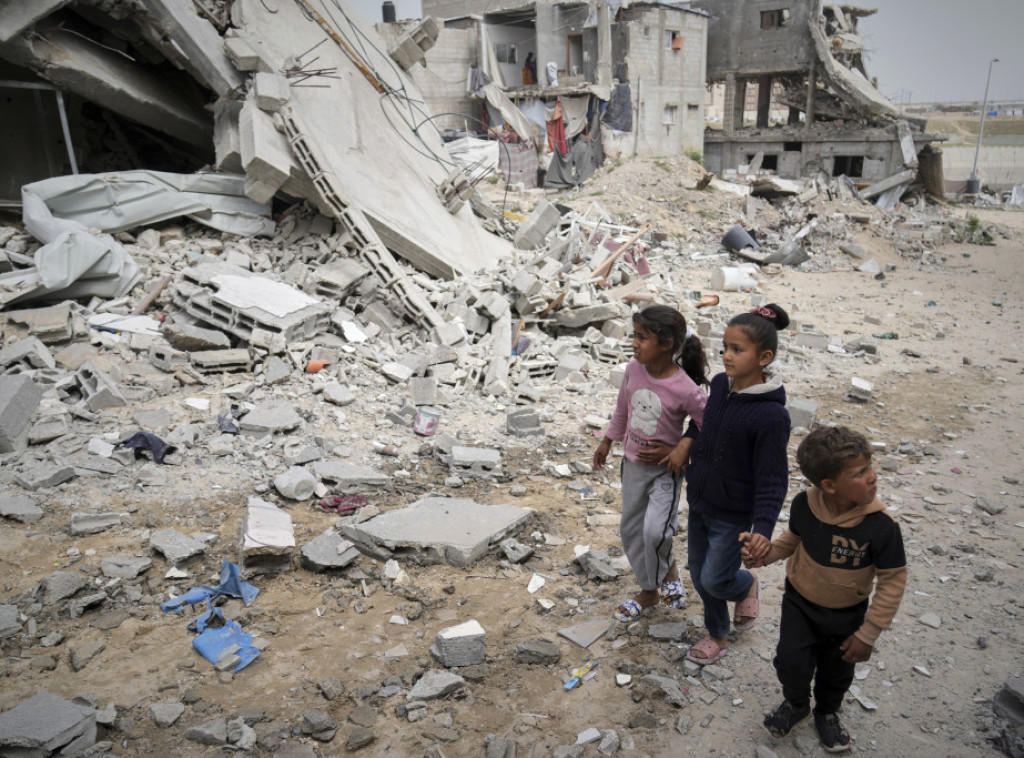 Al Džazira: U izraelskim napadima u Gazi od jutros ubijeno 37 osoba