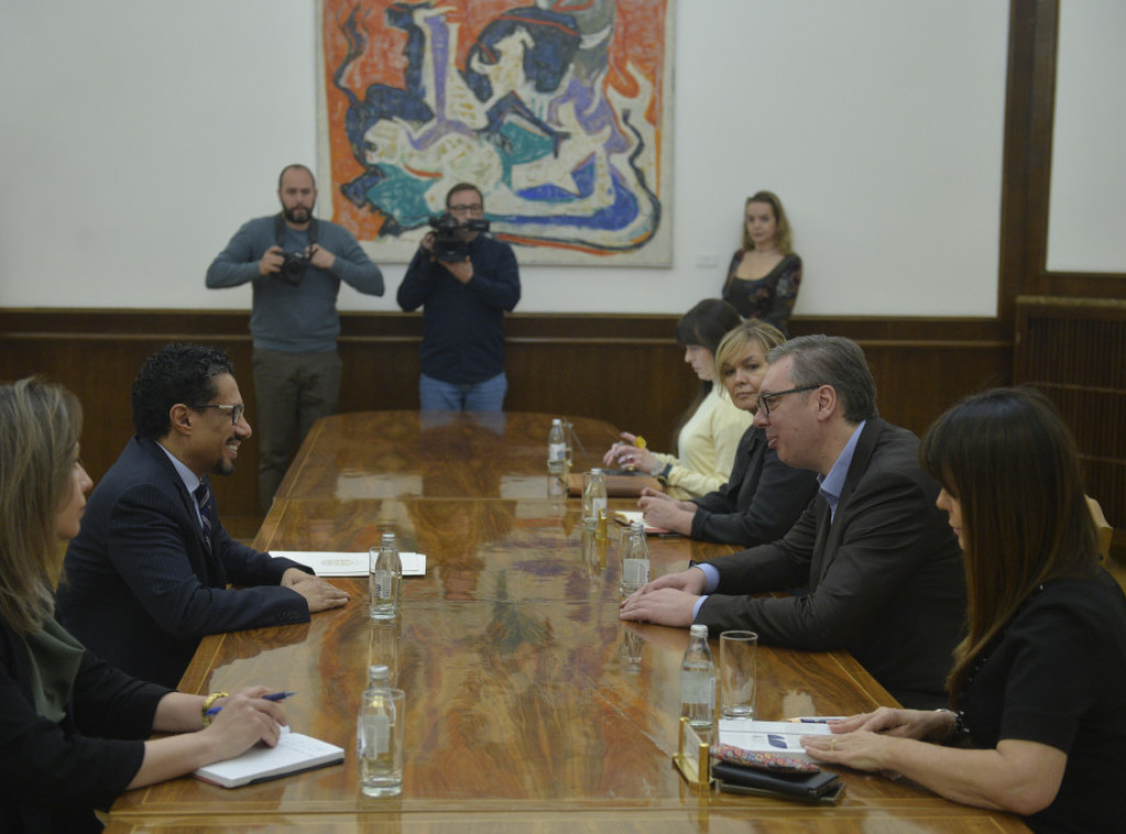 Vučić zahvalio na pismu Bin Zajeda kojim potvrđuje učešće UAE na Ekspo