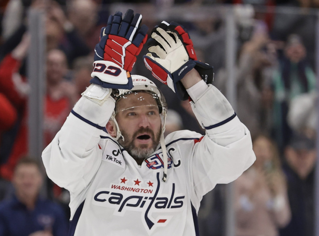 Ruski hokejaš Aleksandar Ovečkin postao najbolji strelac u istoriji, čestitao i Putin