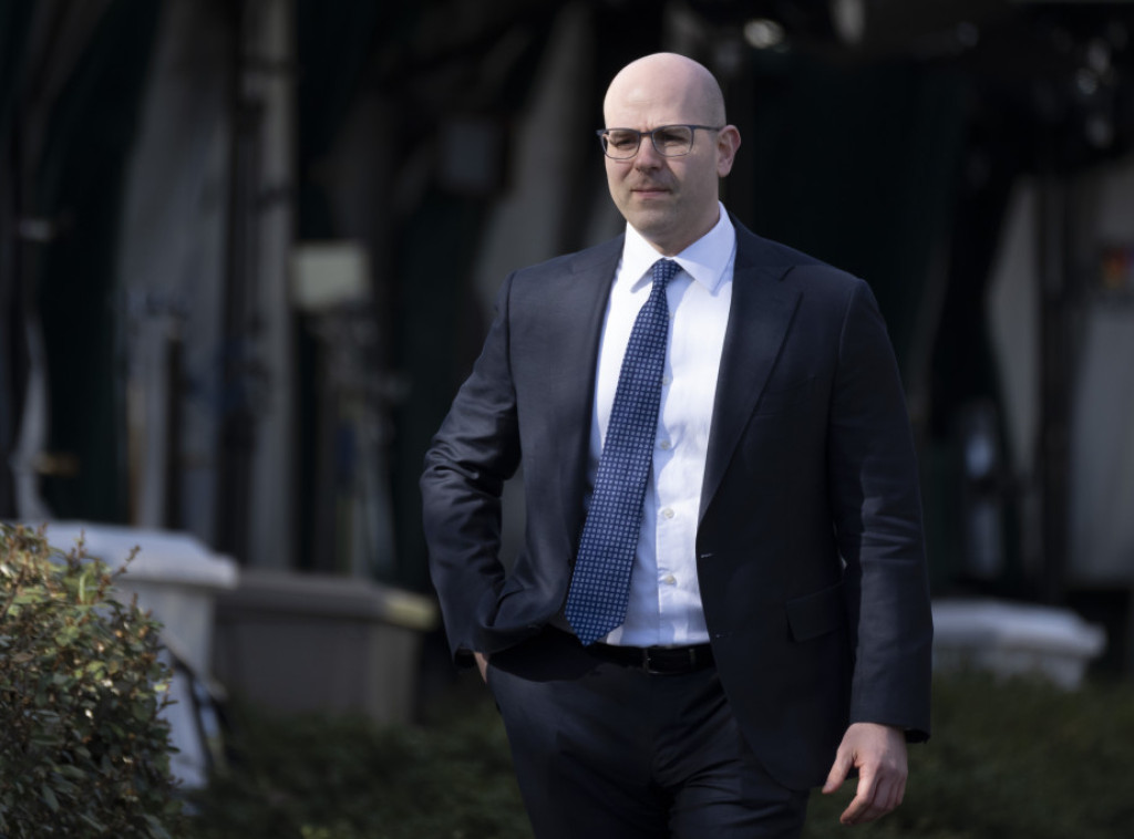 Stiven Miran: Zemlje koje bi da smanje carine mogu da daju ponude Trampu