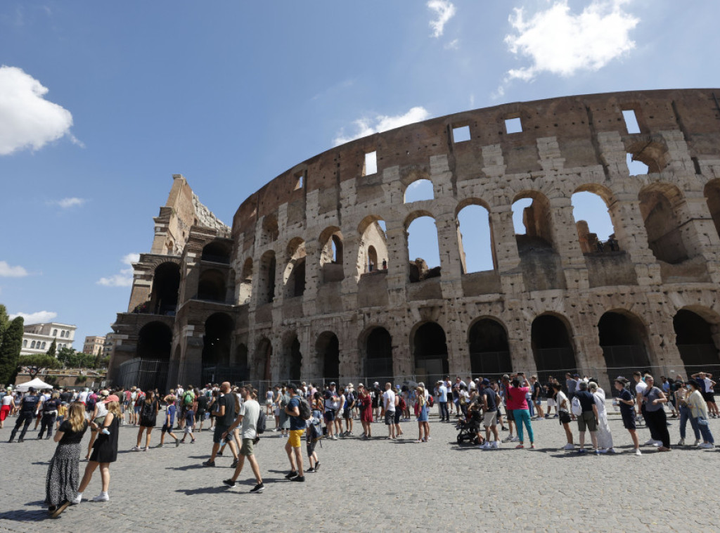 Italija: Kazne za turističke agencije zbog nepravilnosti u prodaji karata za Koloseum