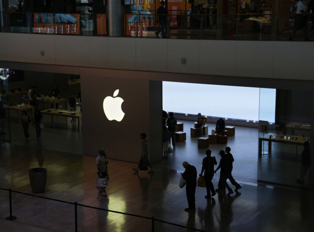 Majkrosoft ponovo najvrednija kompanija sveta, Epl pao na drugo mesto nakon gubitaka