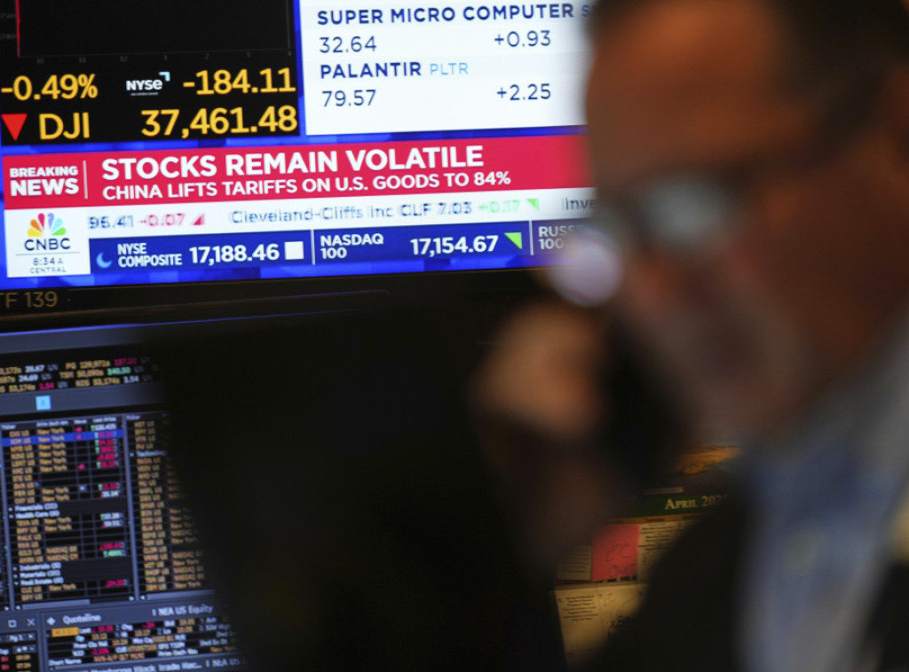 Na otvaranju američkih berzi dva indeksa pala, jedan porastao