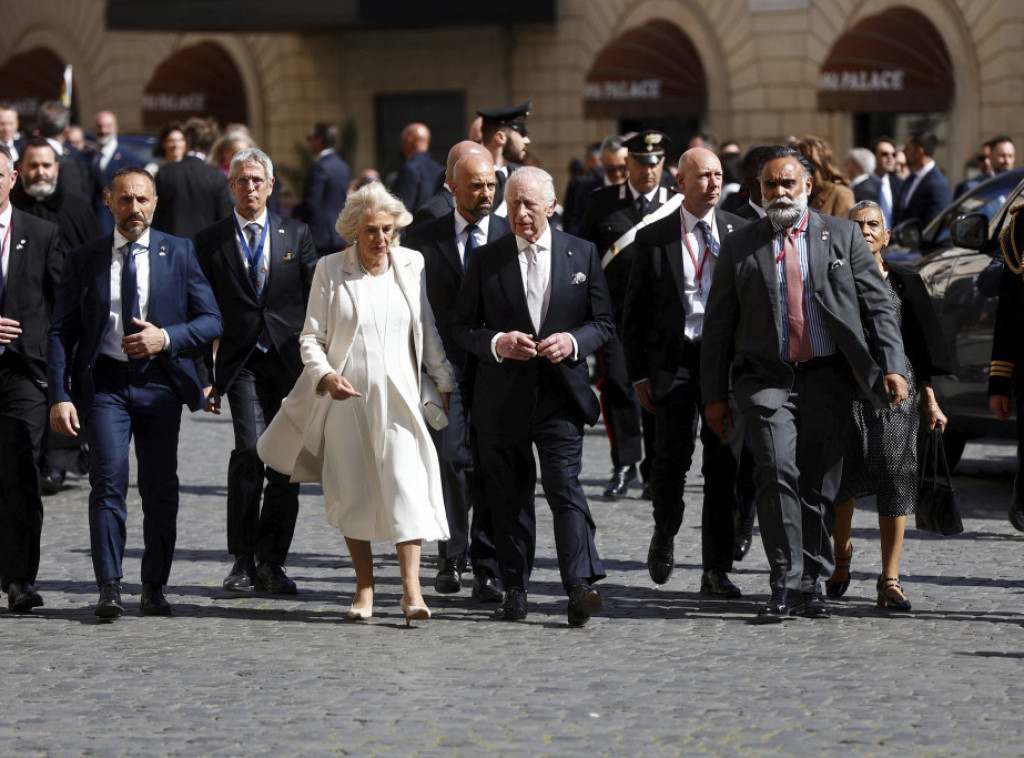 Britanski kralj Čarls u poseti papi Franji u Vatikanu