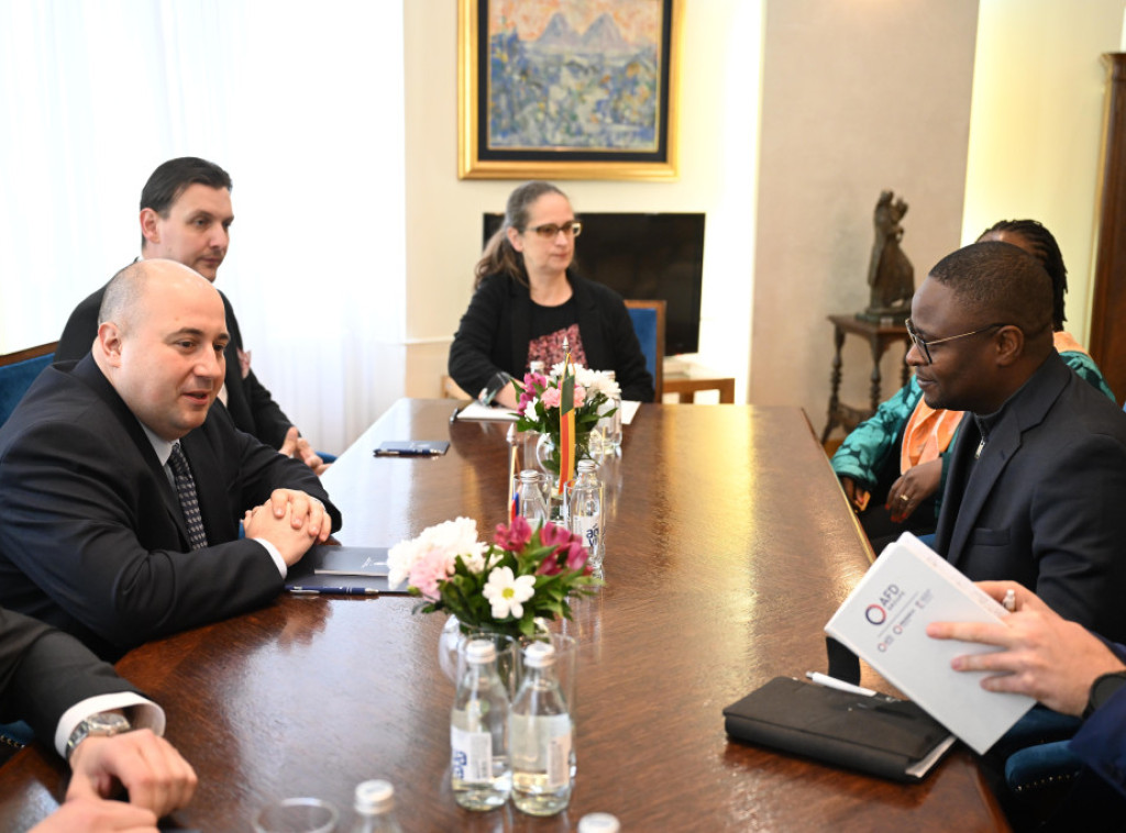 Kozarev receives Beninese minister of sport