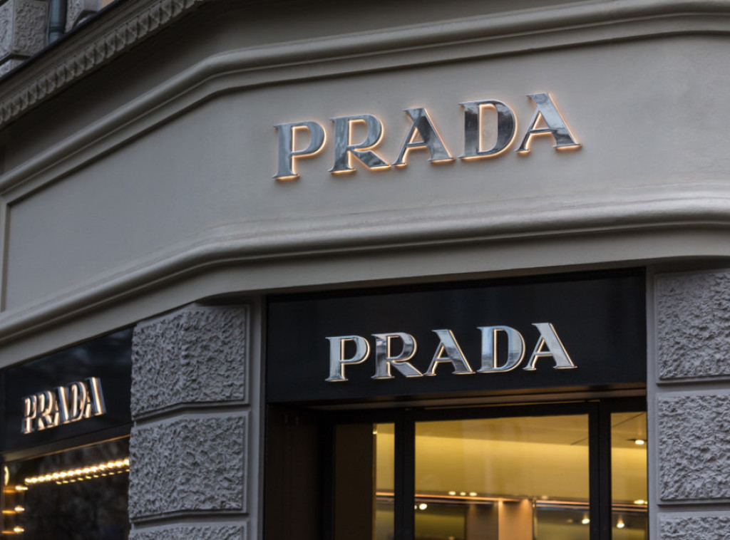 Prihod Prade u 2025. porastao za 8 odsto, na 5,72 milijarde evra, profit pao zbog Versaćea
