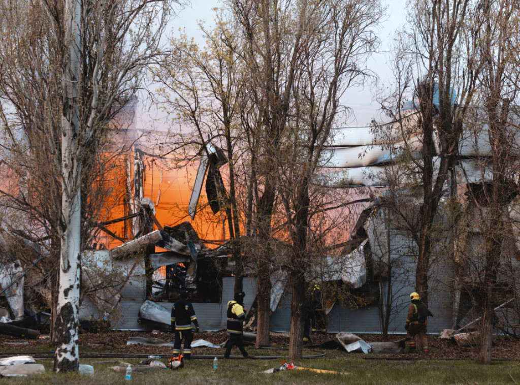 Broj povređenih u napadu na Dnjepar porastao na devet, požar ugašen nakon više od 12 sati