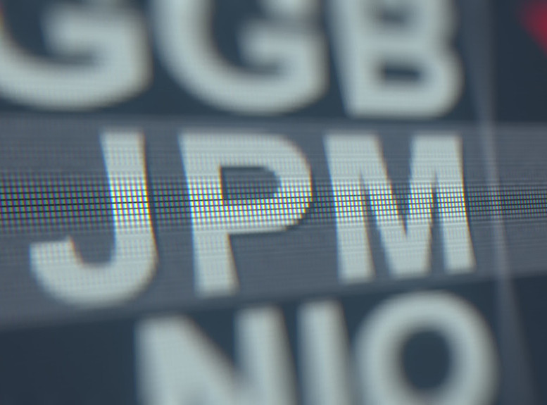 Banka Džej-Pi Morgan Čejs u drugom kvartalu 2025. prihodovala 45,68 milijardi dolara