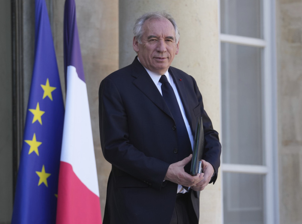 Ćerka francuskog premijera otkrila da je bila zlostavljana u školi