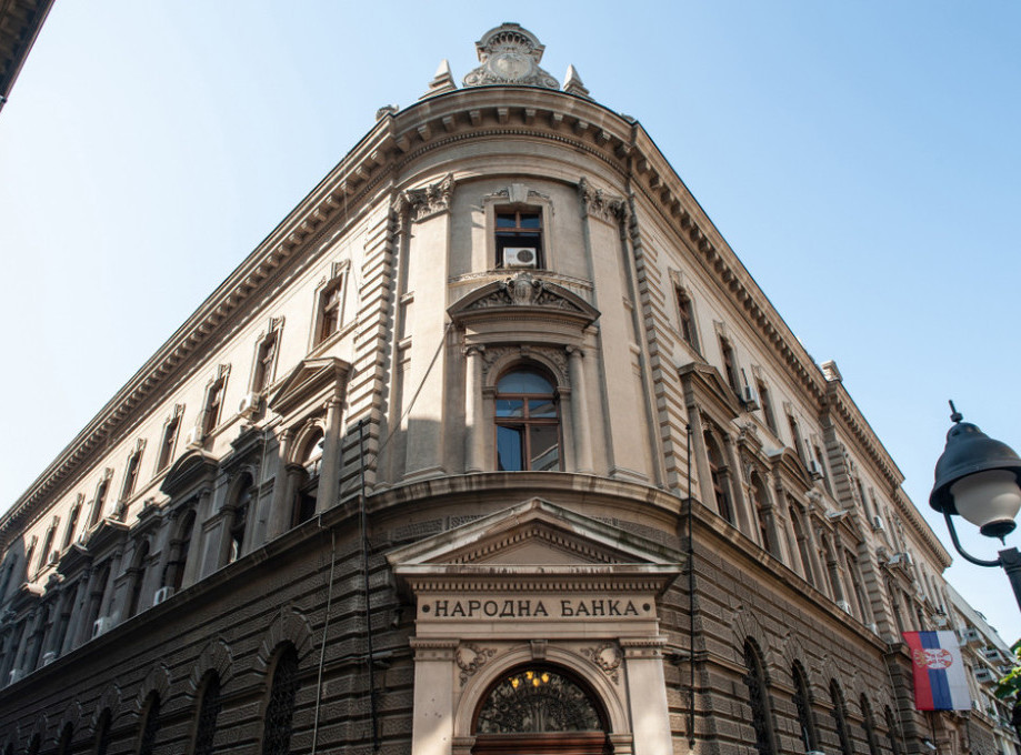 NBS: Broj kupovina platnim karticama u Srbiji više nego udvostručen u prethodnih pet godina