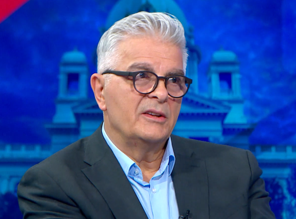 Nebojša Krstić: Ljudi dolaskom na sabor poslali poruku da ne daju da im otmu državu