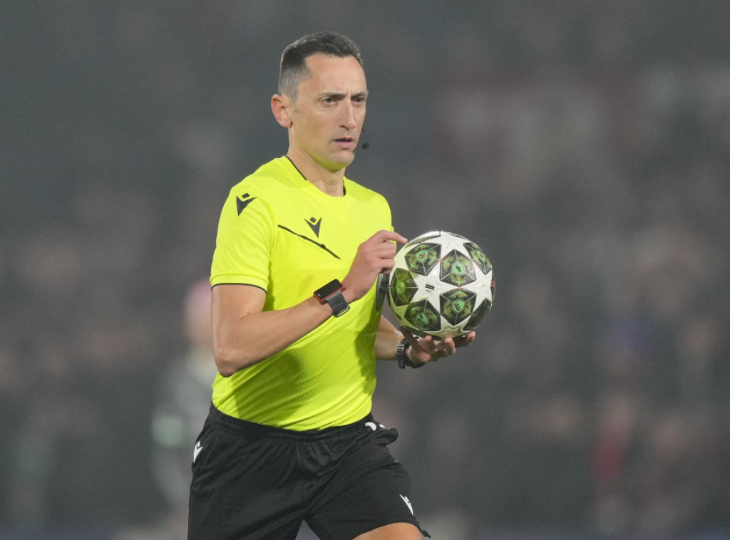 Španski arbitar Hoze Marija Sančez sudiće revanš meč između Aston Vile i PSŽ-a u Ligi šampiona