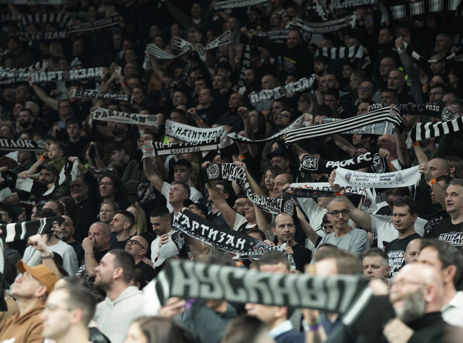 KK Partizan: Pokušaji zloupotreba ulaznica izazvali gužve na ulazima u Arenu