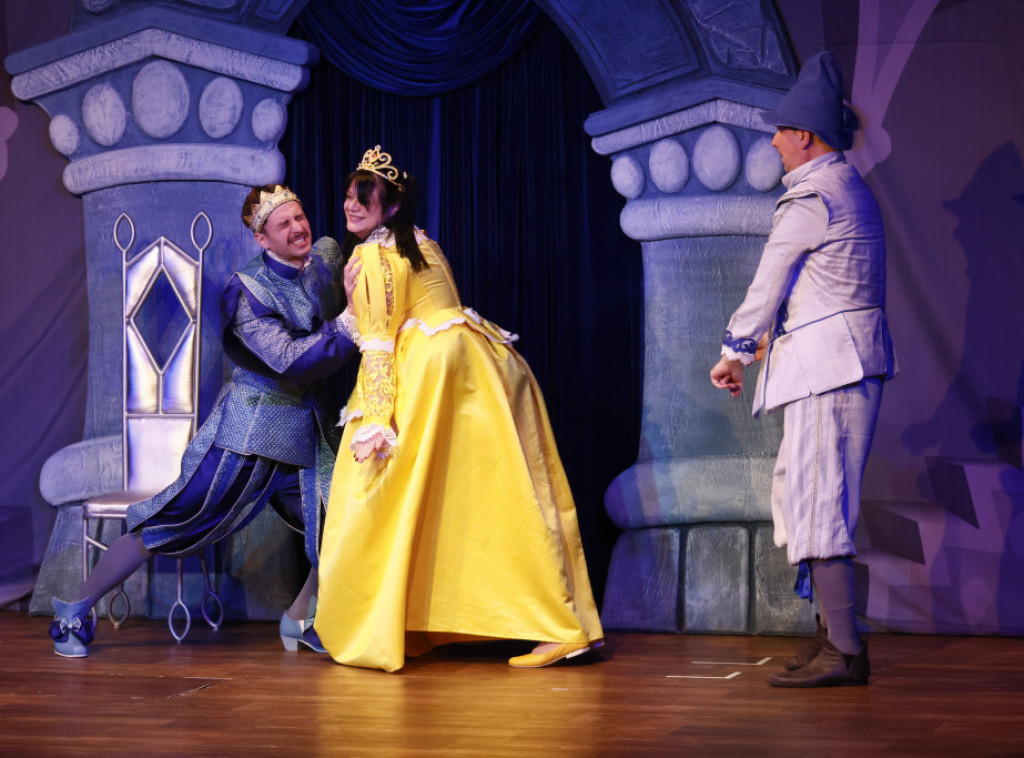 Premijerom predstave "Princeza na zrnu graška" Pozorištance Puž proslavilo 48. rođendan