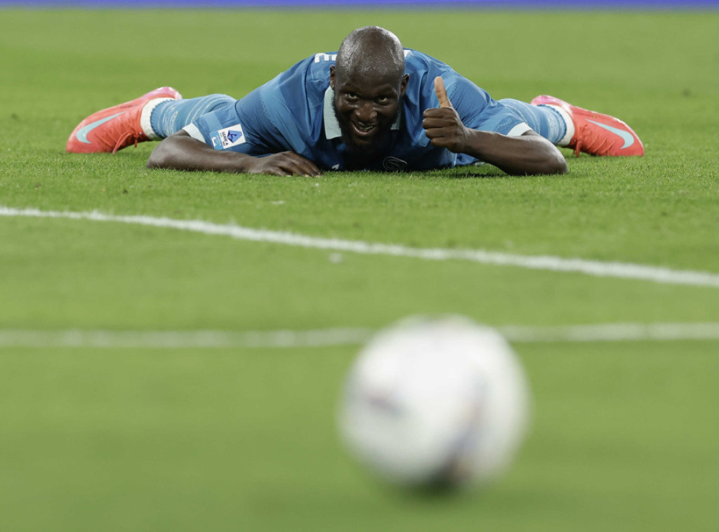 Fudbaleri Napolija pobedili Empoli i vratili se na "minus tri" u odnosu na Inter