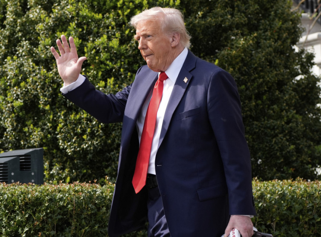 Tramp zamrzava 2,2 milijarde dolara Harvardu zbog odbijanja političkih zahteva