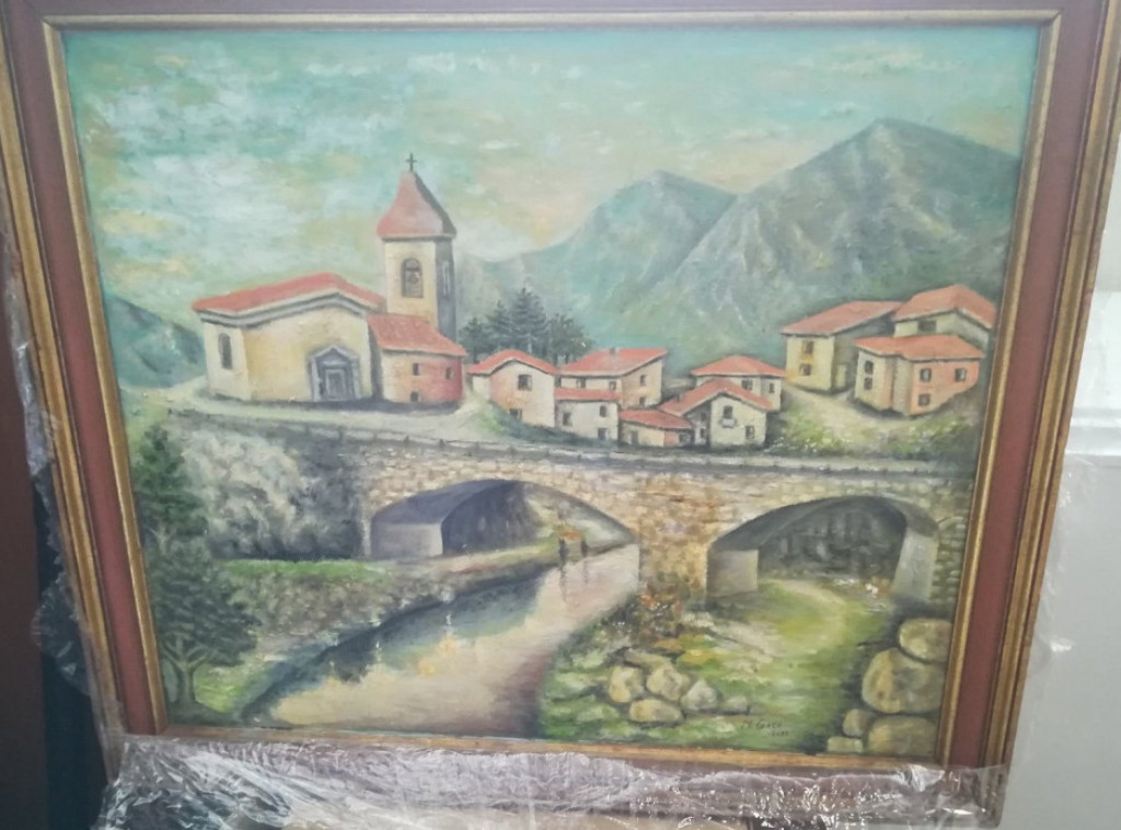 Zaplenjeno 16 uramljenih slika na graničnom  prelazu Vrška Čuka