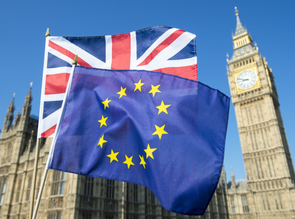 Britanija nudi Evropskoj uniji novo strateško partnerstvo dok im Tramp preti carinama