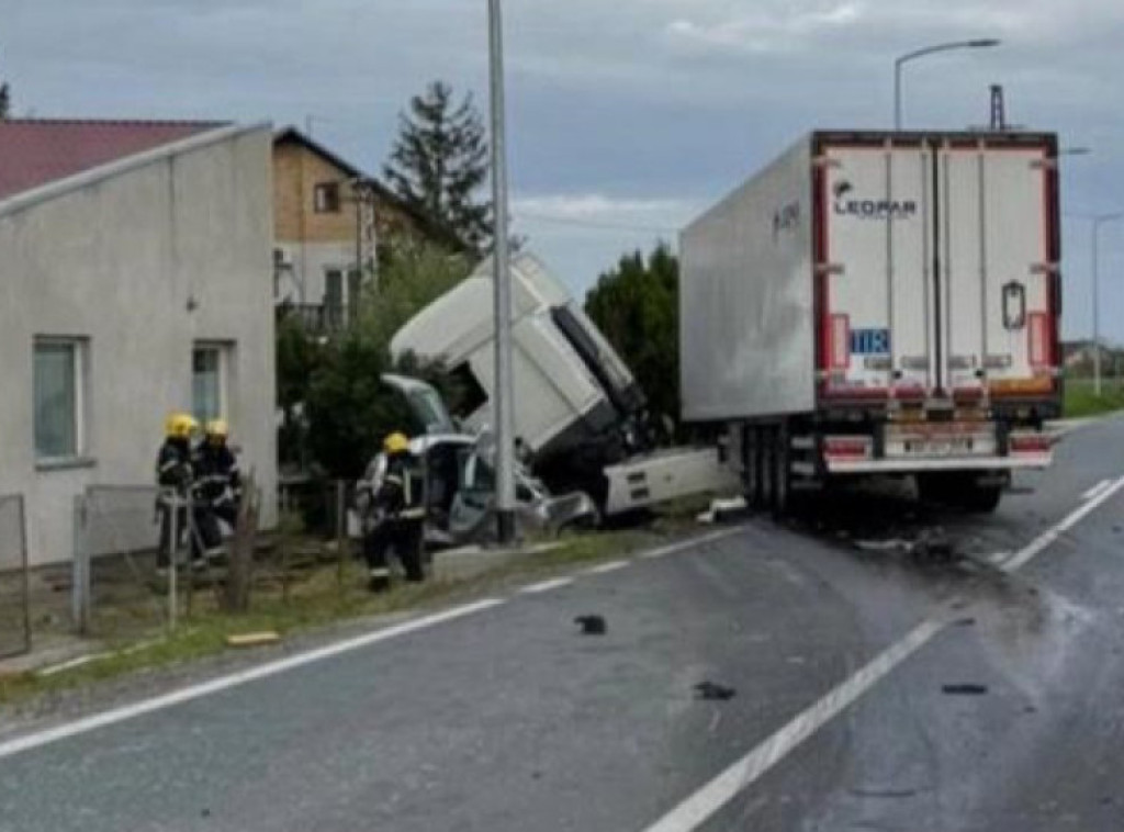 Dvoje stradalih u udesu kod Čelareva