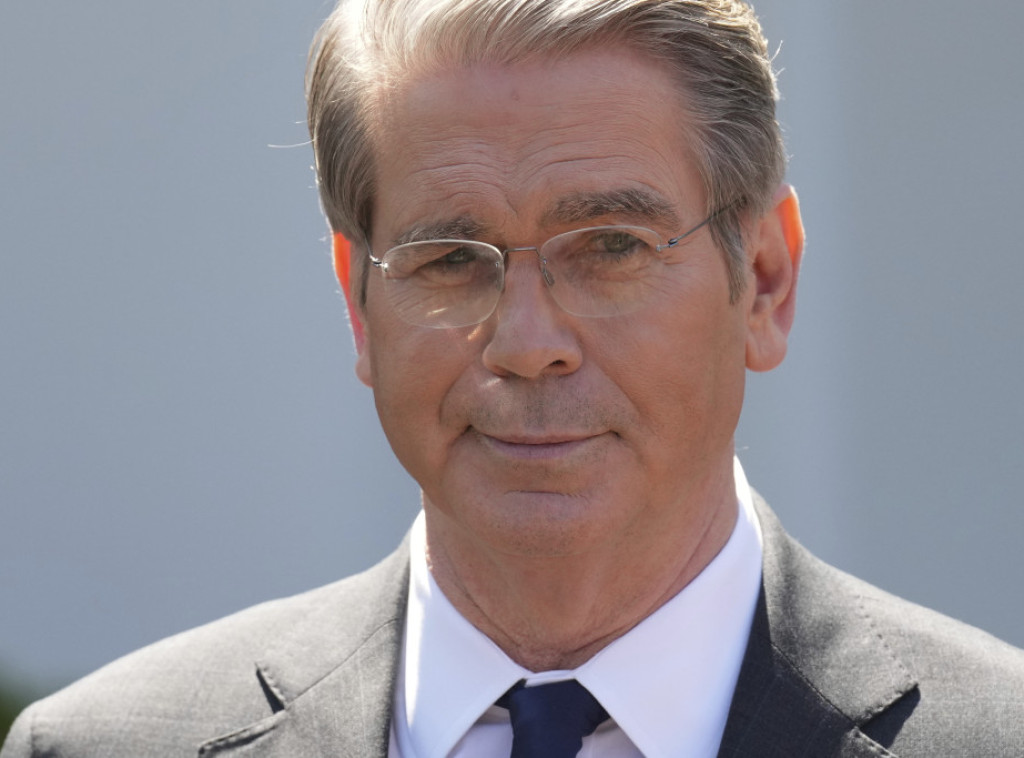 Besent: Španija mora da troši više na odbranu da ispuni obaveze prema NATO