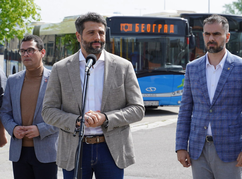 Aleksandar Šapić: Beograd prvi put donirao 40 autobusa srpskim lokalnim samoupravama