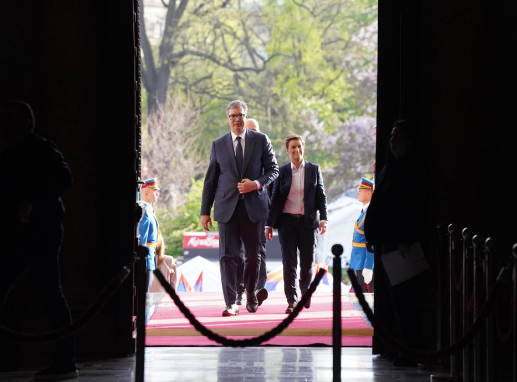 Vučić stigao u Skupštinu, prisustvovaće polaganju zakletve ministara u novoj vladi