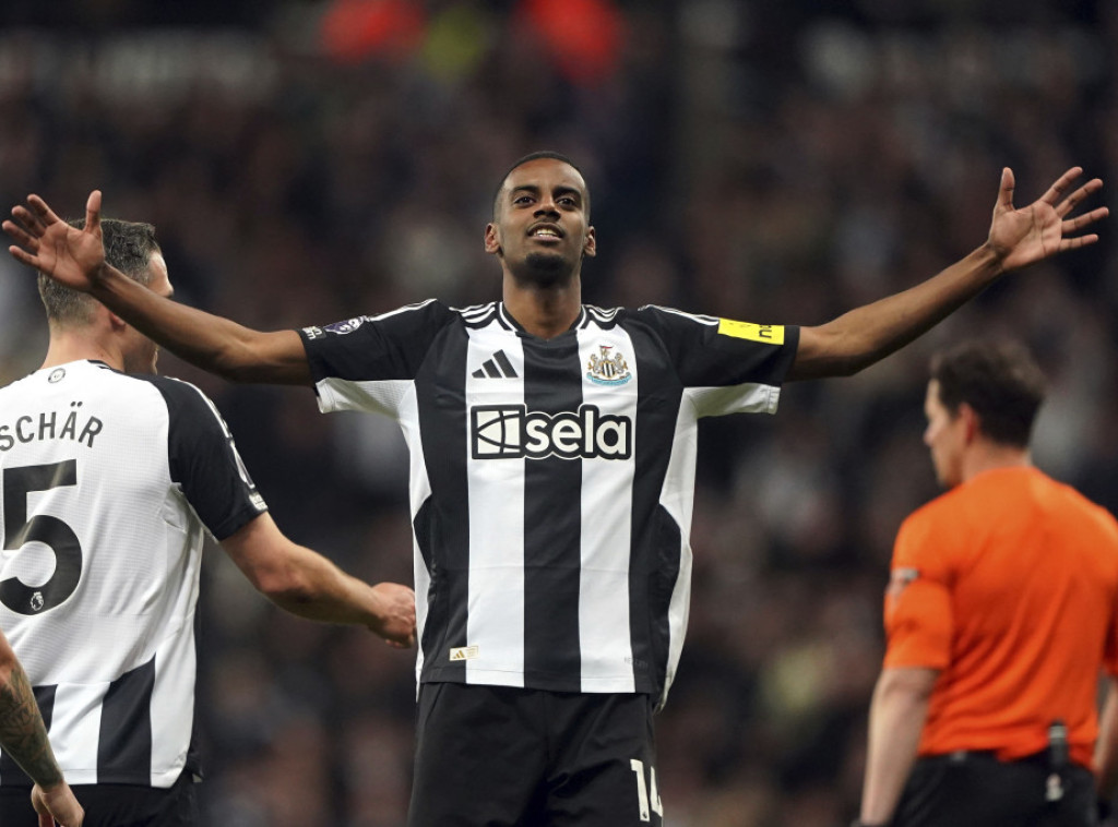 Fudbaleri Njukasla deklasirali Kristal Palas