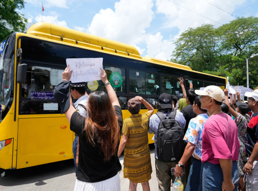 Mjanmar amnestirao oko 4.900 zatvorenika, među njima i politički pritvorenici