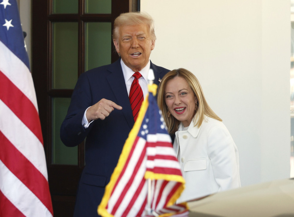 Ansa: Tramp rekao Meloni da je siguran da će se SAD dogovoriti sa EU o carinama