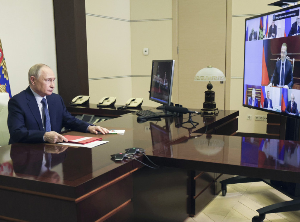 Putin sa Savetom bezbednosti razgovarao o borbi protiv umešanosti mladih u kriminal
