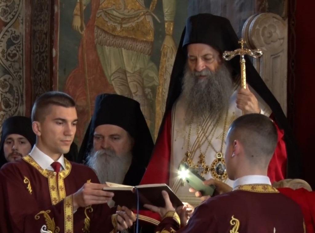 Patrijarh Porfirije služio Svetu liturgiju u manastiru Visoki Dečani