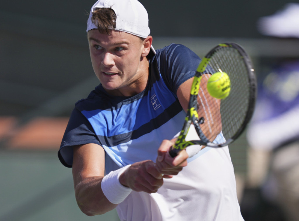 Rune pobedio Hačanova za plasman u finale ATP turnira u Barseloni
