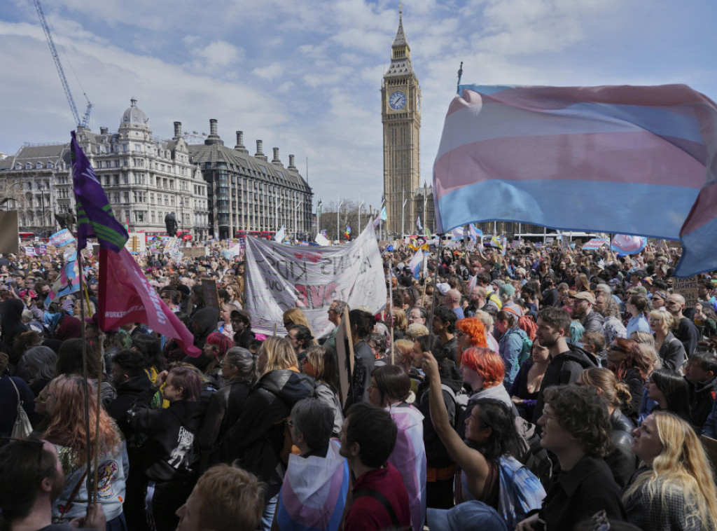 U Londonu održani protesti za prava transrodnih osoba