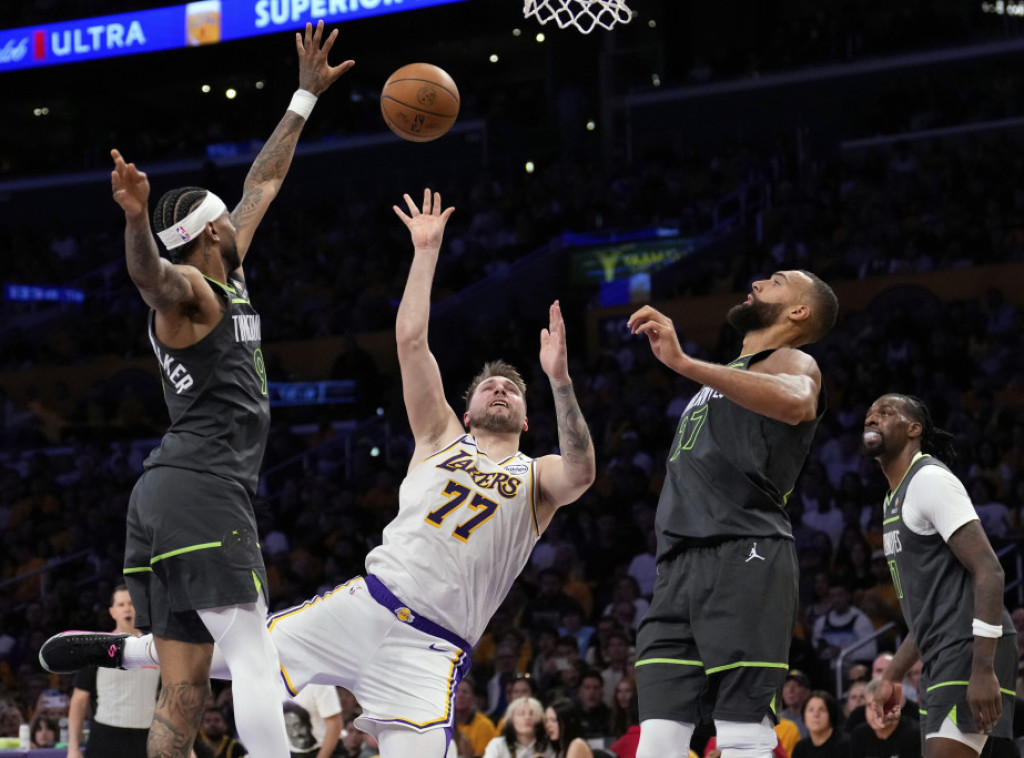 Pobede Minesote i Njujorka u plej-ofu NBA lige