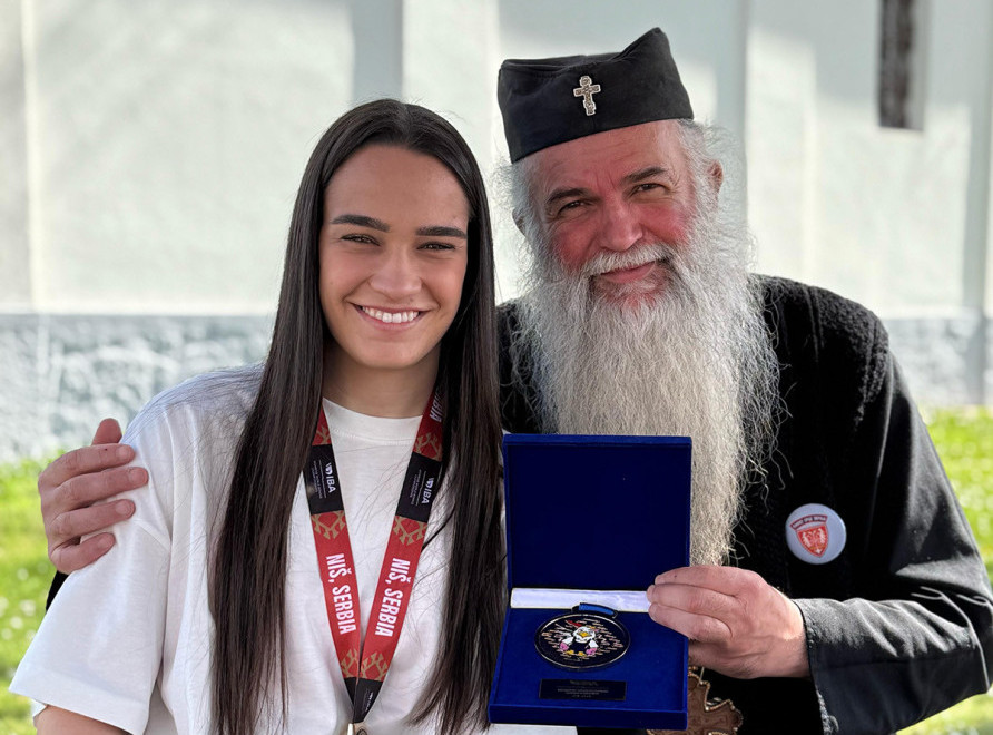 Bokserka Sara Ćirković: Neka nam je srećan i radostan najveći hrišćanski praznik