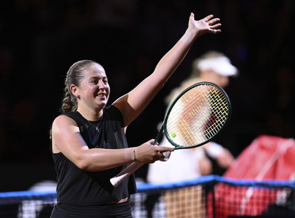 Sabalenka i Ostapenko u finalu turnira u Štutgartu